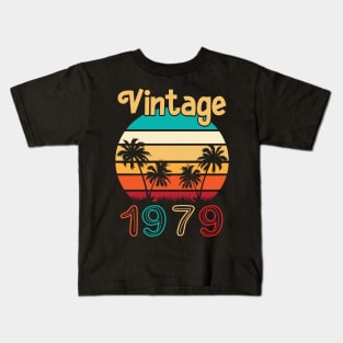 Summer Vintage 1979 Happy Birthday 41 Years Old To Me You Papa Nana Dad Mom Husband Wife Kids T-Shirt